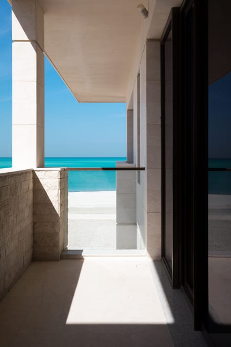 Architecture retouch sample