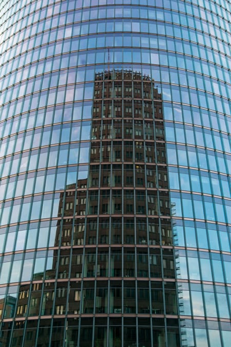 Architecture retouch sample