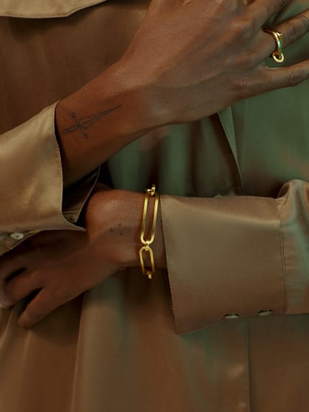 Jewelry retouch sample